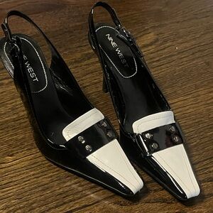 Nine West Black & White Patent Leather Heels w adjustable ankle strap SZ 6